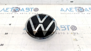 VW Jetta 22-24 grille emblem