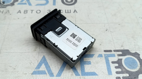USB Hub Toyota Venza 21-22 broken latch