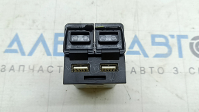 USB Hub Toyota Venza 21-22 broken latch