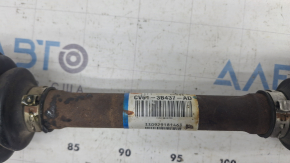 The front left half shaft of a Ford Escape MK3 13-19 1.5T 1.6T 2.5 is rusty, the boot is torn, the CV joint needs to be replaced, the boot needs to be replaced