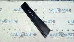 Toyota Venza 21-24 front right side door trim scratches