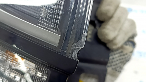Left outer wing light Subaru Forester 25-26 chipped