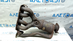 The exhaust manifold with a catalytic converter for Toyota Venza 21-22 is rusty and has no stud