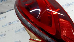 Outer wing light right Mercedes W167 GLE 20-23 cracks under the glass