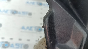 Left windshield wiper seal Subaru Forester 25-26 cracked, dented