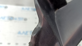 Left windshield wiper seal Subaru Forester 25-26 cracked, dented