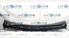 Plastic central windshield wiper grille Mercedes W167 GLE 20-26, seal torn, plastic burnt out