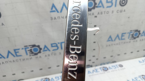 Outer front right door sill trim Mercedes W167 GLE 20-26 chrome with backlight, scratches