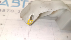 Front bumper mount on the left wing of the Audi A4 B9 20-25, crack in the mount