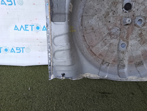 The trunk trough of Nissan Rogue 14-20 2.5 is drilled out