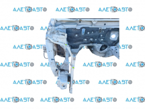 Front right quarter of Toyota Venza 21-24 on the body, white, with an eyepiece