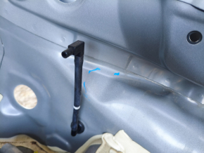 The trunk trough of Toyota Venza 21-24 on the body is dented