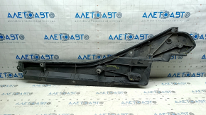 The front right underbody protection of Toyota Venza 21-24 is dented and cracked