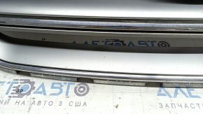 Radiator grille Ford Escape MK3 17-19 rest, gray, with chrome, with emblem, worn emblem, scratches on chrome, chips
