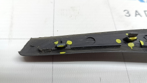 Left windshield wiper seal for Ford Escape MK4 20-26, broken fasteners
