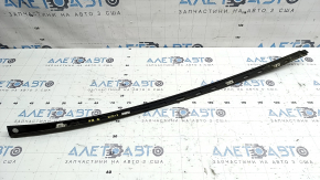 Right windshield molding Infiniti QX50 19-25 dent
