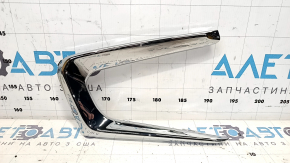 Lower right bumper molding Chevrolet Malibu 16-18 prerest without DRL