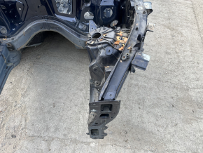 Front left quarter panel of Mercedes W167 GLE 20-25 on the body, blue