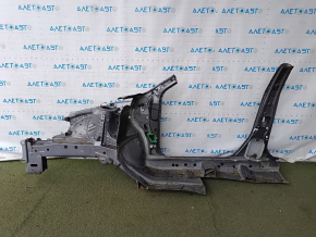 Front right quarter of Lexus CT200h 11-17 sawed off with the central pillar, graphite, rusty