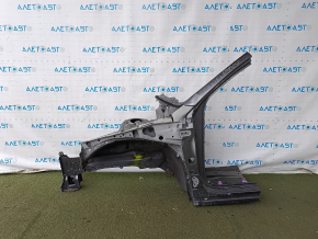 The front left quarter of Lexus CT200h 11-17 is sawn off, graphite, rusty