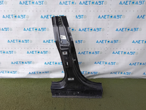 The central right body pillar of the BMW 4 F36 15-20 Gran Coupe has been sawed off