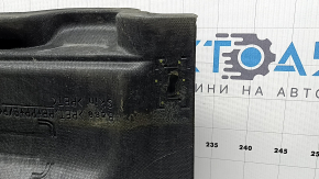 The battery cover for the Lexus ES300h 13-18 hybrid is black and does not have Velcro