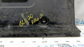 The front engine guard of the Mercedes W167 GLE 20-26 is dented and broken