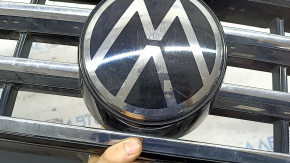 Radiator grill VW Tiguan 22-24 with emblem, under radar, emblem for polishing, scratches