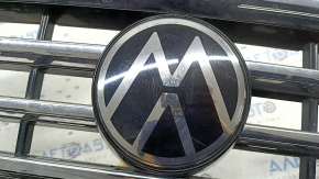 Radiator grill VW Tiguan 22-24 with emblem, under radar, emblem for polishing, scratches