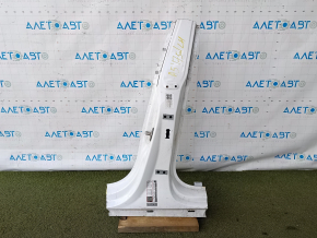 The central left body pillar of the Audi A5 F5 18-25 5D is sawn off, not standard