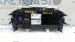 Instrument cluster VW Tiguan 22-24 digital, 33k, chipped glass fragment