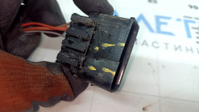 BMW 5 G30 17-20 TV wiring for signals and blinds, the connector is broken
