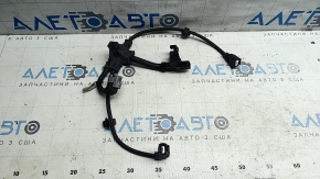Wiring under the hood of Toyota Camry v70 18-24 hybrid