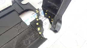 Lower radiator bracket BMW 5 G30 17-23 2.0T, 3.0T, 530e hybrid, plastic, broken fragment