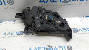 Right fog light Kia Niro 17-19 HEV, PHEV broken mount, sand