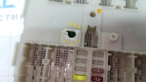 Body Domain Controller BDC BMW 5 G30 17-20 broken mount