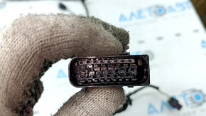 The wiring of the front bumper of the BMW X5 G05 19-19 for parking sensors and fog lights, the connector of the ambient air temperature sensor is broken
