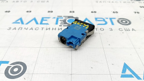 USB Hub BMW X5 G05 19-23 Active, scratches