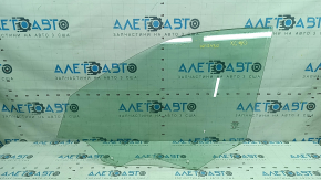 Volvo XC90 front left door glass 16-26 scratches
