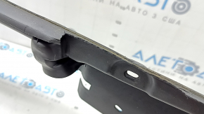 The hood-wing seal, left BMW X5 G05 19-26, has dried out