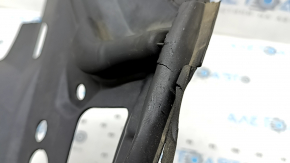The hood-wing seal, right BMW X5 G05 19-26, has dried out