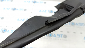 The hood-wing seal, right BMW X5 G05 19-26, has dried out