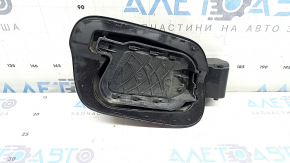 The fuel filler flap housing of the VW Tiguan 18-24 has a broken mount