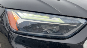 Front right headlight assembly for Audi Q5 80A 21-25 LED, needs polishing, scratches, yellowing LED