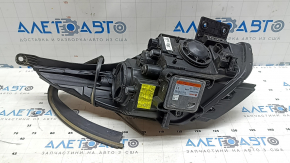 Left front headlight assembly Kia Niro 17-19 HEV, PHEV xenon, halogen turn signal + LED DRL, with bracket, for polishing, sand, cobwebs, seal peeled off