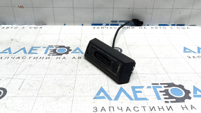 The button for opening the trunk door of the Kia Niro 17-22 has dried out