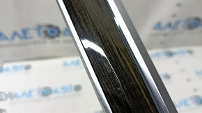Right front panel trim BMW X5 G05 19-23 Fineline Stripe wood, with backlight, scratches, swollen chrome