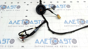 Wiring for the rear left door of the Audi Q5 80A 18-24 keyless