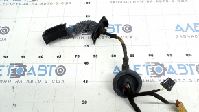 Wiring for the rear left door of the Audi Q5 80A 18-24 keyless