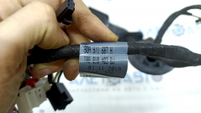 Wiring for the rear left door of the Audi Q5 80A 18-24 keyless